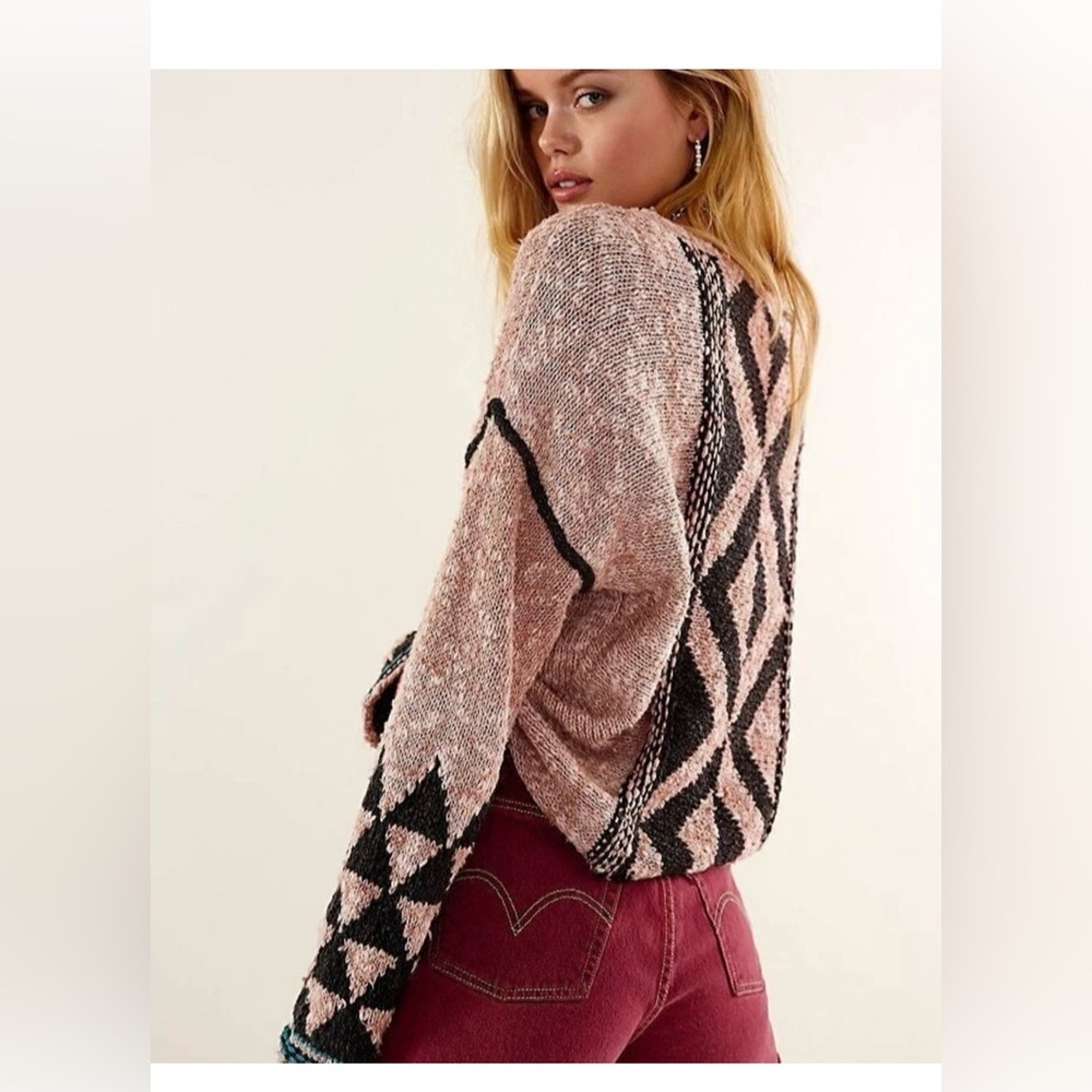 Free People BEAUTIFUL Rosewater Jackson Pullover Sweater Size Medium - Picture 9 of 16